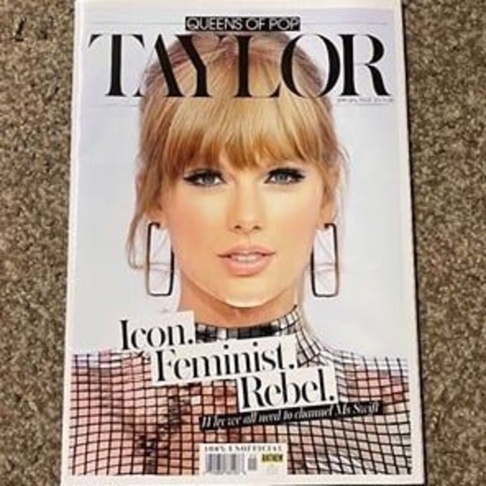 *4A Queens of pop magazine Taylor Swift 2019/20 pull out poster